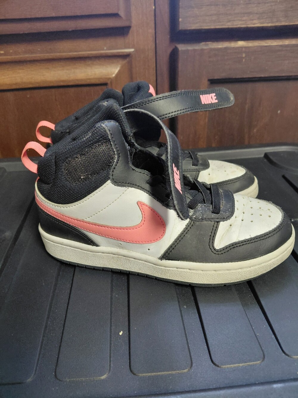 Nike Court Borough Mid 2 Youth Size 1Y Black White Pink High Top Sneakers